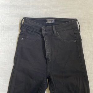 ABERCROMBIE BLACK SKINNY JEANS
